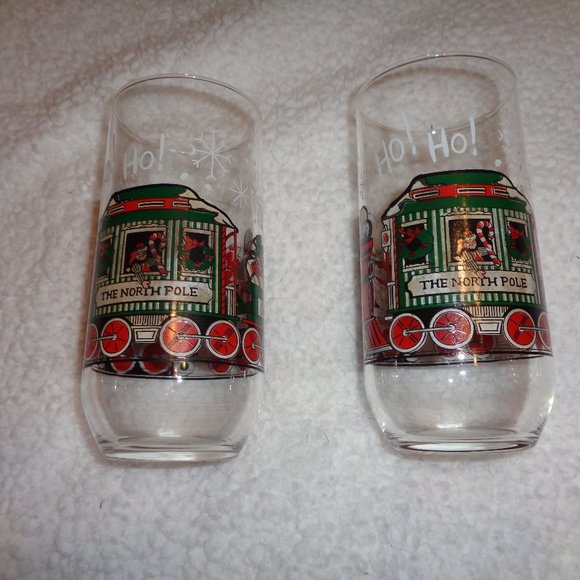Coca Cola Other - The North Pole Coca-Cola Christmas Vintage Drinking Glasses (set of 2)